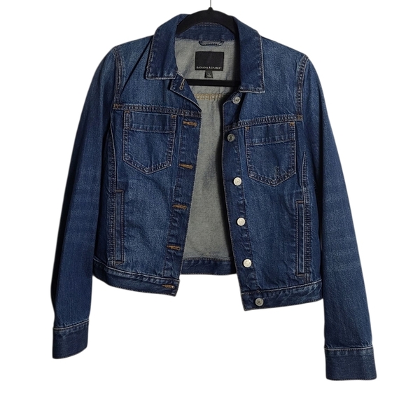 Banana Republic Jackets & Blazers - BANANA REPUBLIC Clean Classic Mediun Wash Blue Jean Jacket Size Small